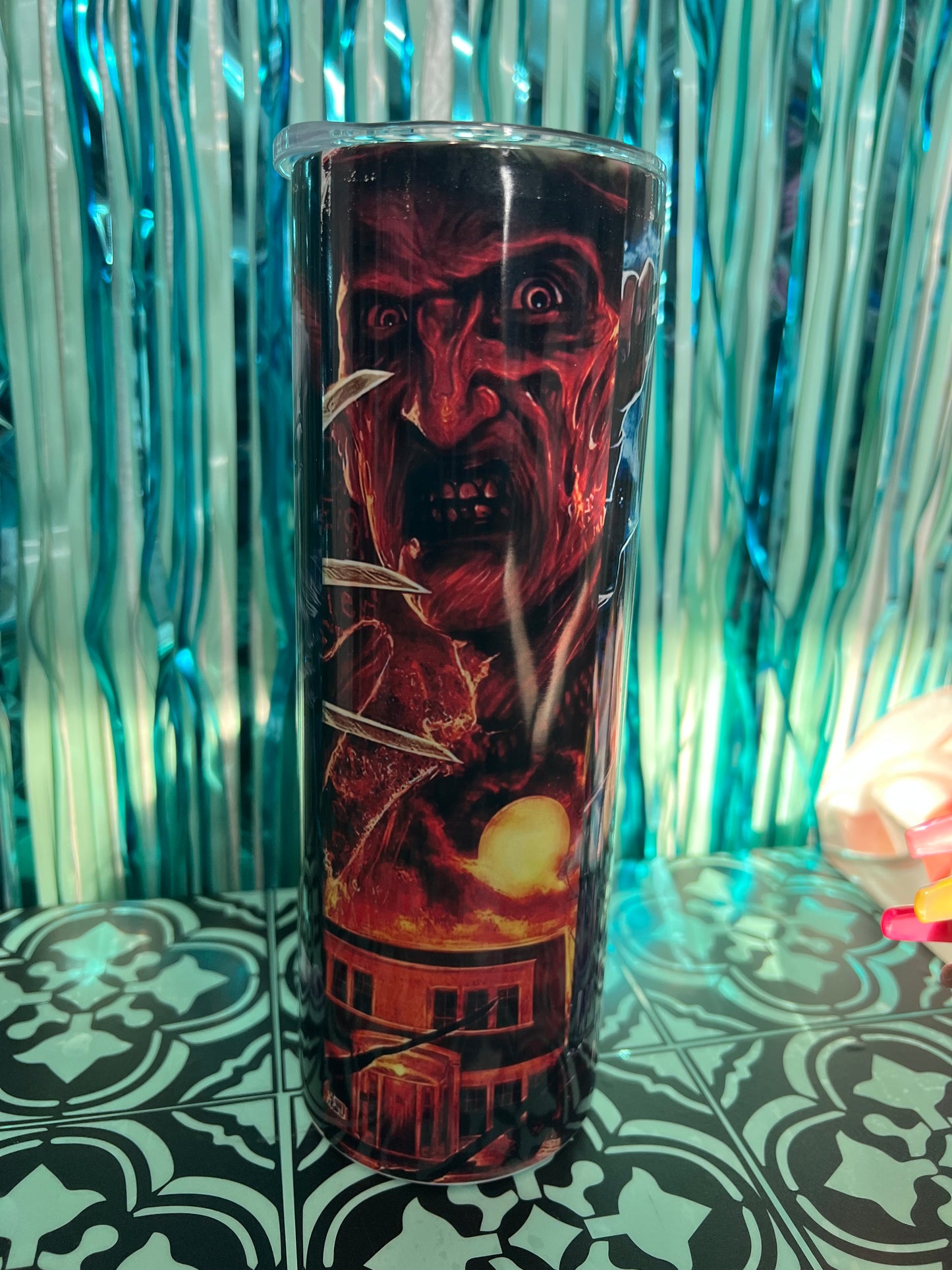 Horror tumbler