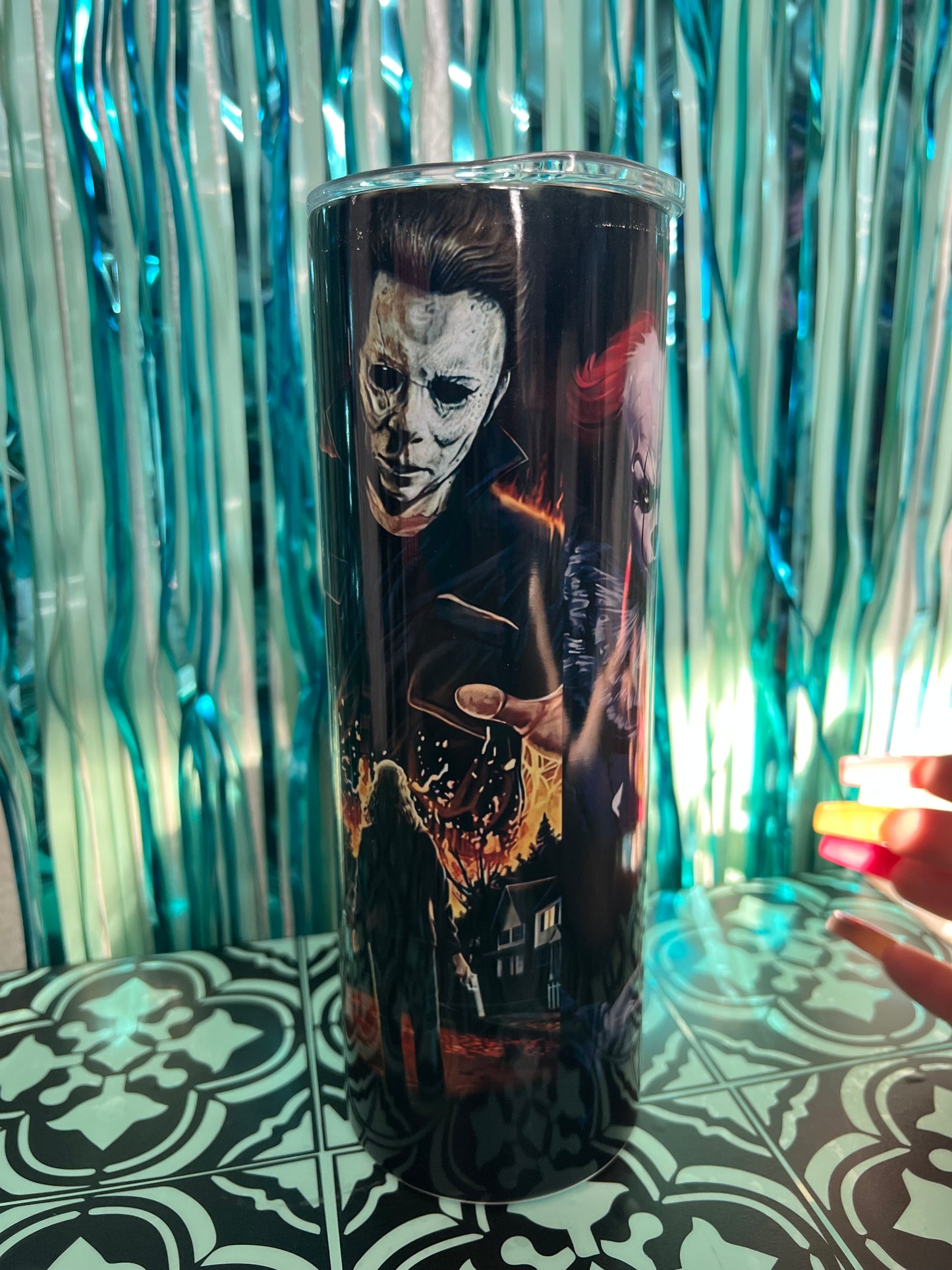 Horror tumbler