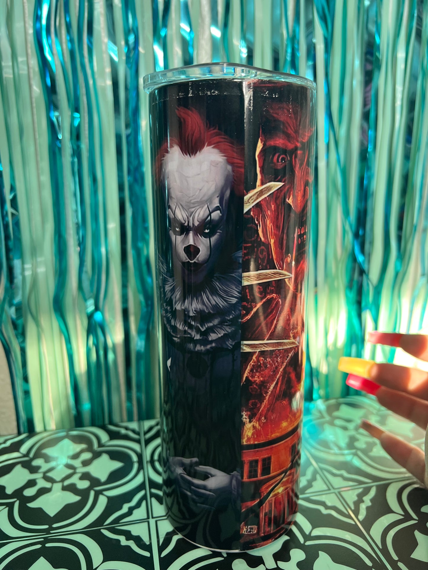 Horror tumbler